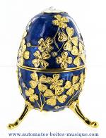 Oeufs musicaux en métal de style Fabergé Oeuf musical de style Fabergé : oeuf musical bleu foncé en métal avec dorures