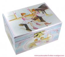Boîtes à bijoux musicales avec ballerines Boîte à bijoux musicale en bois recouvert de papier décoré: boîte à bijoux avec ballerine dansante