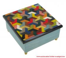 Boîtes à bijoux musicales en bois teinté fabriquées en Italie (18 lames) Boîte à bijoux musicale en bois de 18 lames avec marqueterie de motifs colorés : boîte à bijoux carrée "3D"