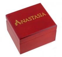 Petites boîtes à musique en bois Boîte à musique en bois "Anastasia" avec mécanisme musical à ressort de 18 notes