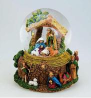 Boules à neige musicales de Noël (en stock) Boule à neige musicale de Noël avec globe en verre, paillettes et scène de crèche avec Rois mages - Douce nuit