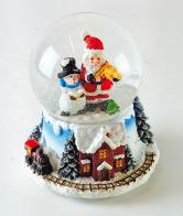 Boules à neige musicales de Noël disponibles sur commande (nous contacter) Petite boule à neige musicale de Noël avec globe en verre, neige et Père Noël - We wish you a merry Christmas