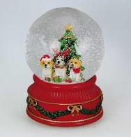 Boules à neige musicales de Noël disponibles sur commande (nous contacter) Boule à neige musicale de Noël avec globe en verre, neige et chiens près d'un sapin décoré - Mon beau sapin