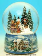 Boules à neige musicales de Noël disponibles sur commande (nous contacter) Boule à neige musicale de Noël : boule à neige musicale avec enfants et luge