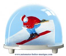Boules à neige classiques non musicales fabriquées en Allemagne Boule à neige classique non musicale allemande : boule à neige en plastique avec skieur