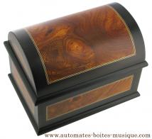 Boîtes à bagues musicales en bois naturel Boîte à bagues musicale en bois naturel : boîte à bagues avec marqueterie simple filet