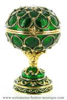 Oeufs musicaux en métal de style Fabergé Oeuf musical de style Fabergé : oeuf musical vert en métal avec strass