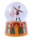 Boule à neige musicale de Noël avec globe en verre et couple de danseurs du ballet "Casse-noisette"