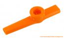 Kazoo ou gazou orange en plastique pour transformer sa voix en son nasillard