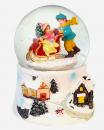 Boule à neige musicale de Noël: boule à neige avec enfants faisant de la luge